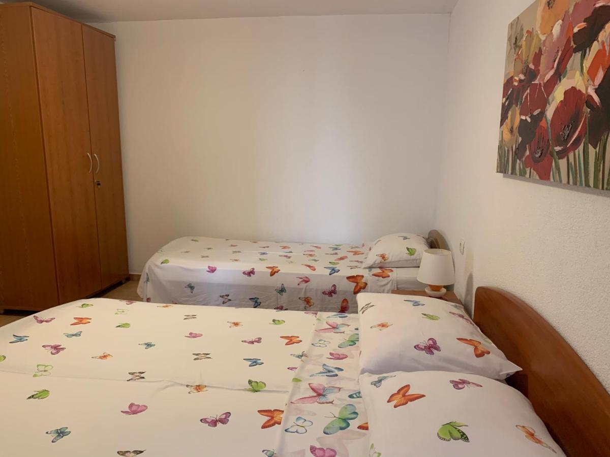 Centar1 Lägenhet Baška Voda Exteriör bild